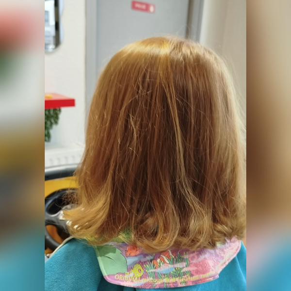 Coupe enfant réalisée au salon Actuel Coiff