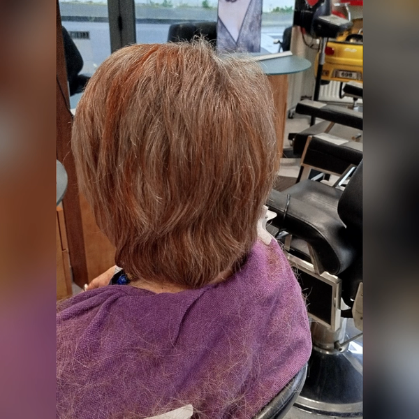 Coupe femme réalisée au salon Actuel Coiff