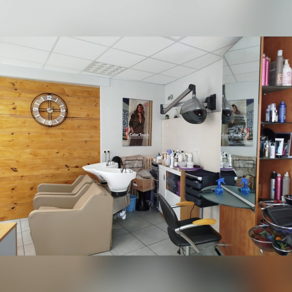 Intérieur du salon Actuel Coiff